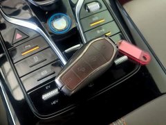 BYD Qin PLUS 2024 Glory Edition DM-i 55KM Leading - ფოტო 9