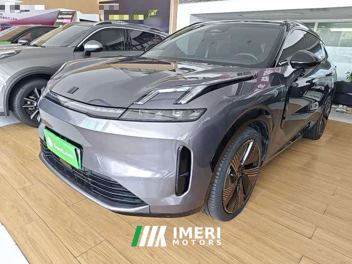 Lynk & Co 08 EM-P 220km AWD Performance Halo
