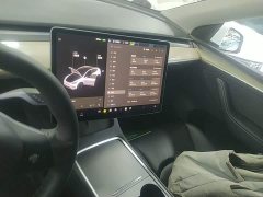 Tesla Model Y Long Range All-Wheel Drive - ფოტო 13