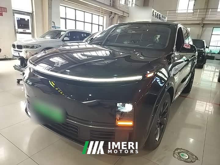 Li Auto L8 Pro