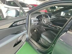 Lincoln Explorer 2.0T AWD Elite - ფოტო 16
