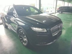 Lincoln Explorer 2.0T AWD Elite - ფოტო 4