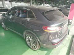 Lincoln Explorer 2.0T AWD Elite - ფოტო 5
