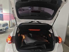 Ford Focus Hatchback EcoBoost 180 Automatic Trend - ფოტო 19