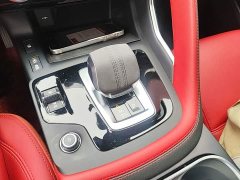 Jaguar E-PACE R-DYNAMIC SE BLACK Ebony Sport Edition - ფოტო 14