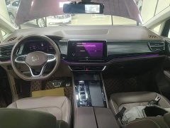 Volkswagen Viloran 380TSI Prestige - ფოტო 10