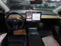 Tesla Model Y Standard Range RWD - ფოტო 10