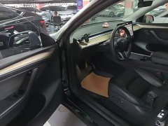 Tesla Model Y Standard Range RWD - ფოტო 16