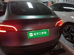 Tesla Model Y Standard Range RWD - ფოტო 6