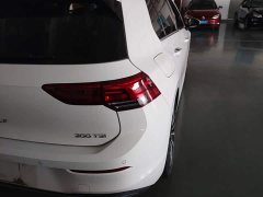 Volkswagen Golf Facelift 200TSI DSG Pro - ფოტო 8