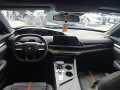 Changan UNI-V 1.5T Premium - ფოტო 10