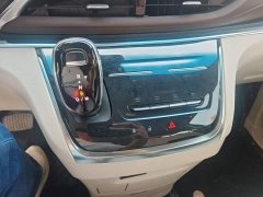 Buick GL8 Land Business Class Comfort Edition - ფოტო 14