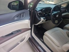 Buick GL8 Land Business Class Comfort Edition - ფოტო 16