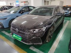 Volkswagen Passat Facelift 330TSI Starry Sky Luxury Edition - ფოტო 2