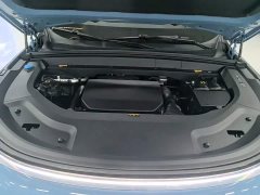 Li Auto L9 Max - ფოტო 20