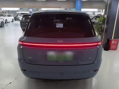 Li Auto L9 Max - ფოტო 6