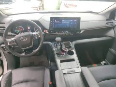 Toyota Sienna 2.5L Hybrid Premium Edition - ფოტო 10