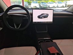 Tesla Model Y Long Range All-Wheel Drive Launch Edition - ფოტო 10