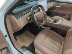 Nio Lerado L90 Max Six-Seater - ფოტო 16
