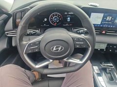 Hyundai Elantra 1.5L CVT Luxury - ფოტო 11