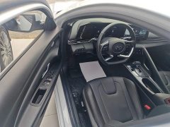 Hyundai Elantra 1.5L CVT Luxury - ფოტო 16