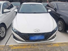 Hyundai Elantra 1.5L CVT Luxury - ფოტო 3