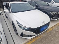 Hyundai Elantra 1.5L CVT Luxury - ფოტო 4