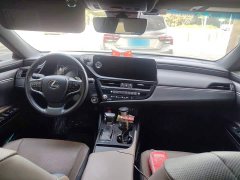 Lexus ES 200 Excellence Edition - ფოტო 18