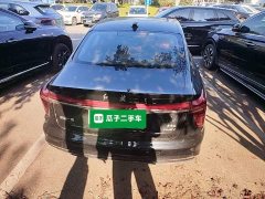 FAW Hongqi H5 PHEV 130 Super Hybrid Edition - ფოტო 6