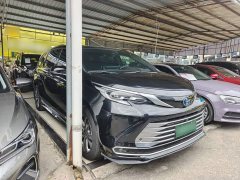 Toyota Sienna 2.5L Hybrid Platinum Edition - ფოტო 4