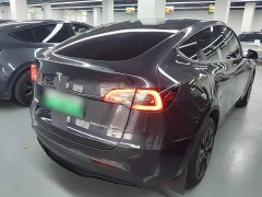 Tesla Model Y Long Range All-Wheel Drive - ფოტო 5