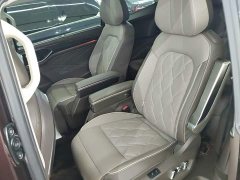 Volkswagen Viloran 380TSI Prestige - ფოტო 17