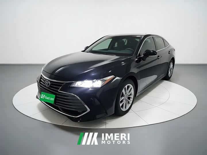 Toyota Avalon Hybrid 2.5L Luxury National VI