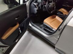 Lexus UX New Energy 2020 300e Pure Joy Edition - ფოტო 14