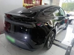 Tesla Model Y Rear-Wheel Drive - ფოტო 7