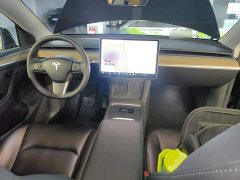 Tesla Model Y Standard Range RWD - ფოტო 10