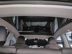 Tesla Model Y Standard Range RWD - ფოტო 18