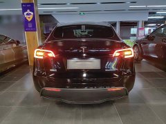 Tesla Model Y Standard Range RWD - ფოტო 6