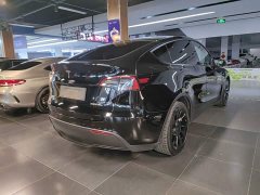 Tesla Model Y Standard Range RWD - ფოტო 7
