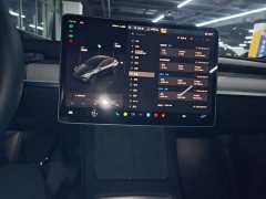 Tesla Model Y Rear-Wheel Drive - ფოტო 13