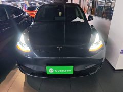 Tesla Model Y Rear-Wheel Drive - ფოტო 3