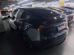 Tesla Model Y Rear-Wheel Drive - ფოტო 5