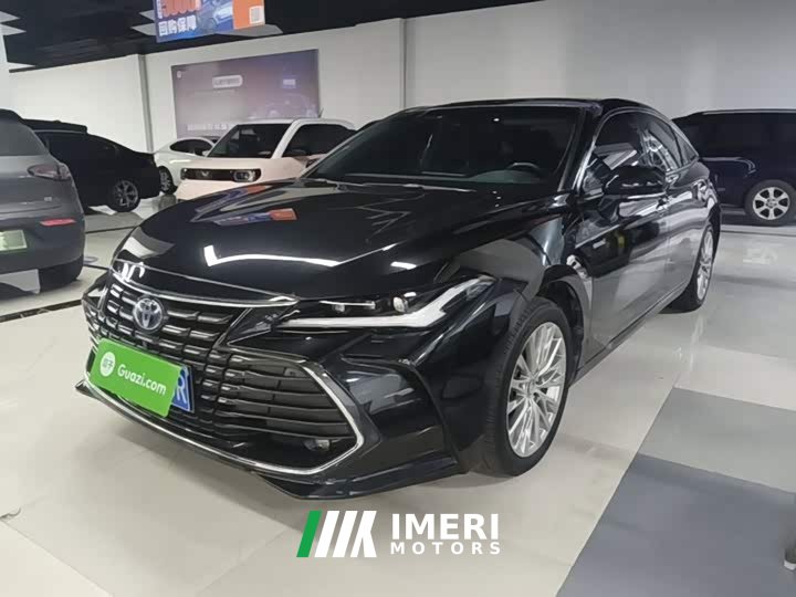 Toyota Avalon Hybrid 2.5L XLE Premium - ავტომობილი ჩინეთიდან