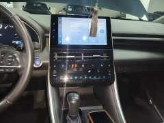 Toyota Avalon Hybrid 2.5L XLE Premium - ფოტო 13