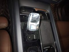 Volvo XC60 B5 AWD Smart Remote Luxury Edition - ფოტო 14