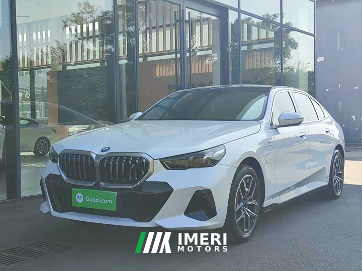 BMW i5 2025 eDrive 35L M Sport Package - ავტომობილი ჩინეთიდან