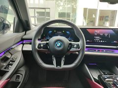 BMW i5 2025 eDrive 35L M Sport Package - ფოტო 11