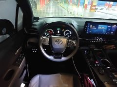 Toyota Sienna 2.5L Hybrid Premium Edition - ფოტო 11