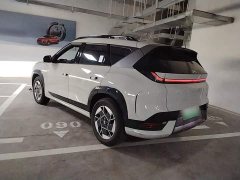 Hyundai EO Yige Two-Wheel Drive TECH 64.2kWh - ფოტო 5