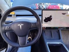 Tesla Model Y Rear-Wheel Drive - ფოტო 10